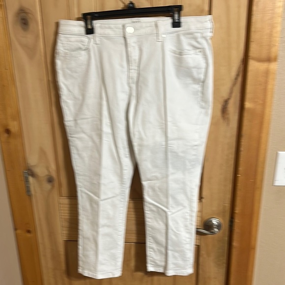 a.n.a White Ankle Skinny Cropped Jeans - Picture 1 of 5